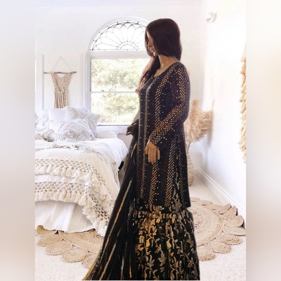 Pakistani Indian gharara/ Tilla and sequins gharara/ Pakistani/ Indian clothes - Picture 5 of 8